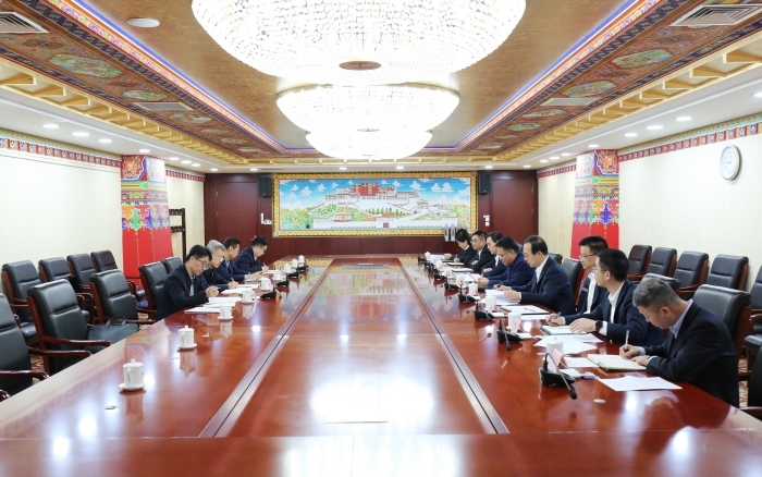 中国黄金集团召开2025年年中工作会议